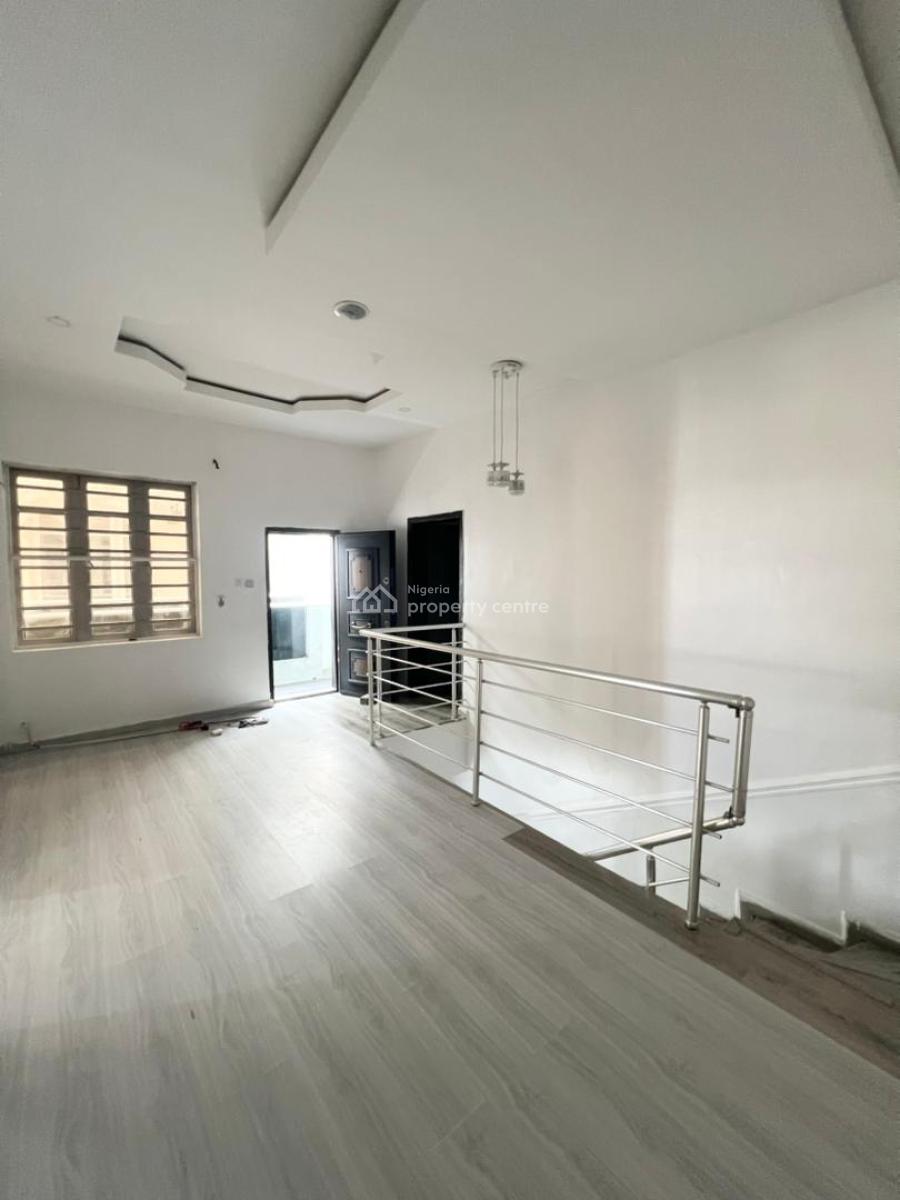4 Bedroom Semi Datched Duplex with Bq, Ologolo, Lekki, Lagos, Semi-detached Duplex for Rent
