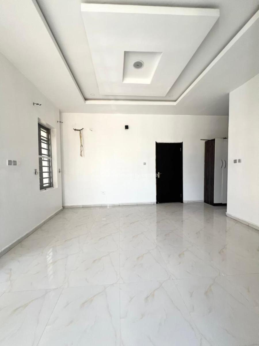 4 Bedroom Semi Datched Duplex with Bq, Ologolo, Lekki, Lagos, Semi-detached Duplex for Rent