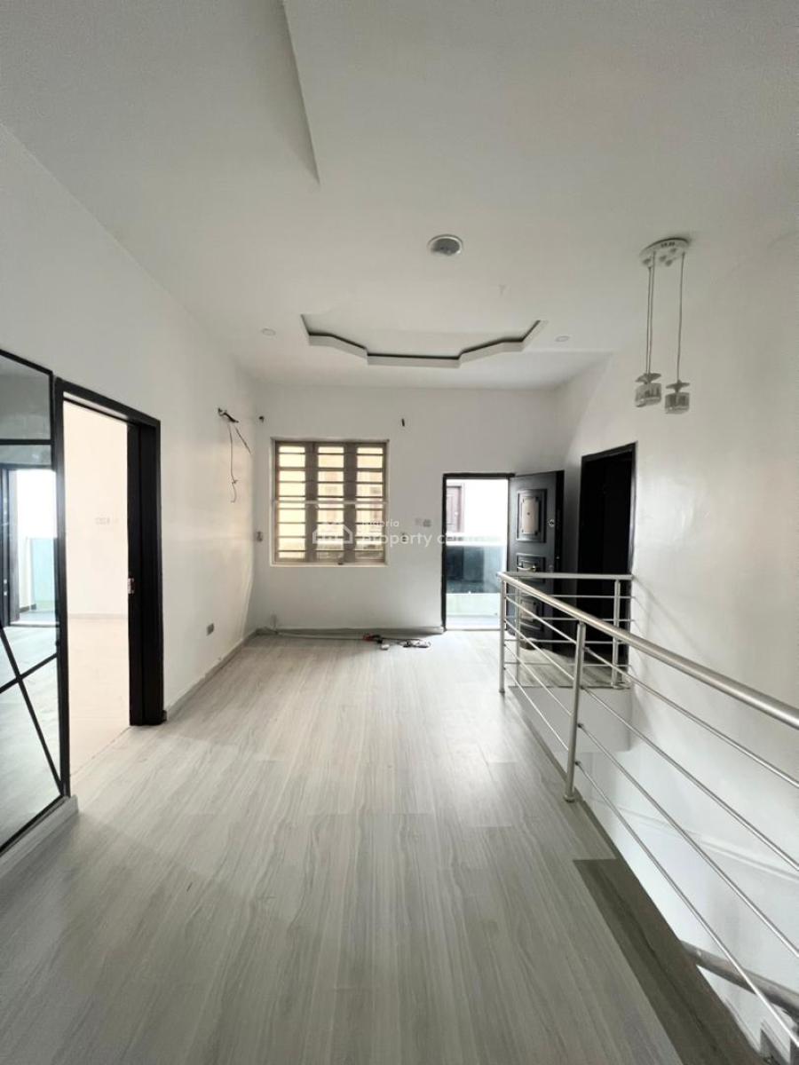 4 Bedroom Semi Datched Duplex with Bq, Ologolo, Lekki, Lagos, Semi-detached Duplex for Rent