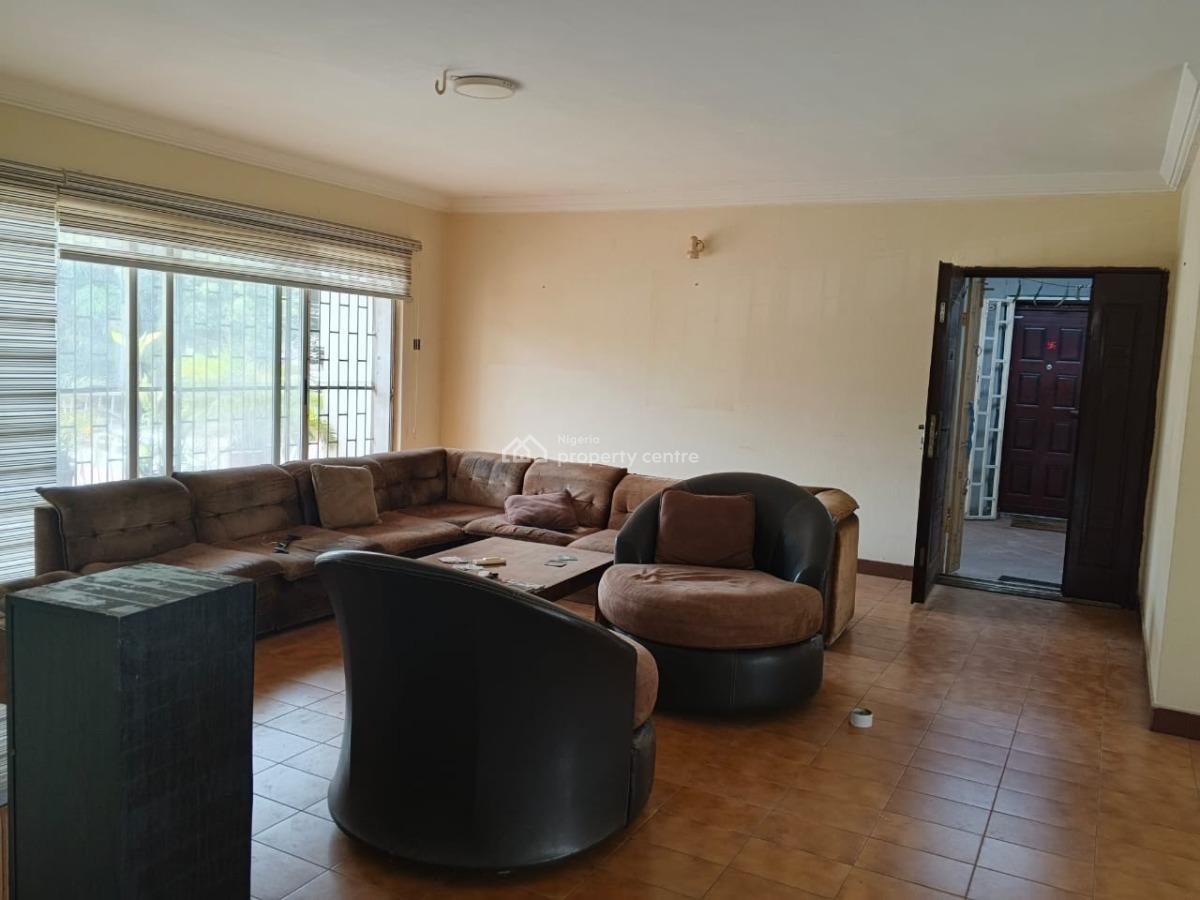 Unfurnished  3 Bedroom Apartment with Bq, Ikeja Gra, Ikeja, Lagos, Flat / Apartment for Rent