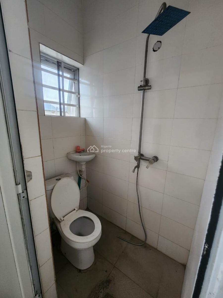 Mini Flat (room and Parlour) in a Serene Neighbourhood - Upstairs, Ologolo, Lekki, Lagos, Mini Flat (room and Parlour) for Rent