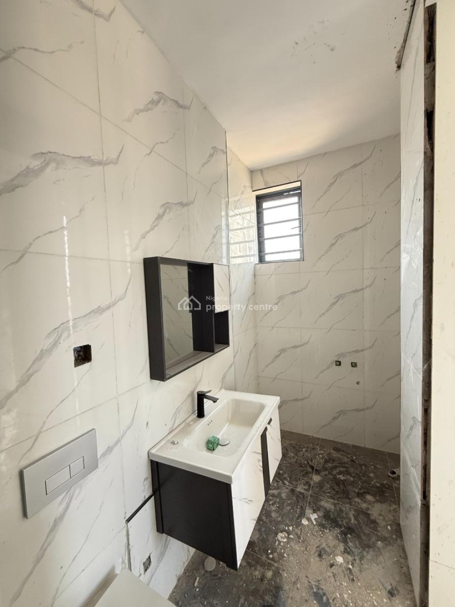 New 3 Bedroom Service Apartment with Bq & Swimming Pool, Lekki Phase 1, Lekki, Lagos, Flat / Apartment for Sale