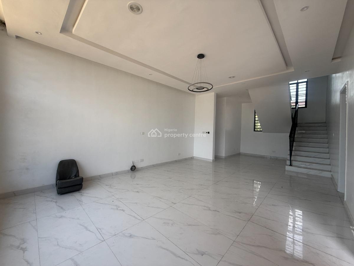 5 Bedroom Detached Available, Osapa, Lekki, Lagos, Terraced Duplex for Sale