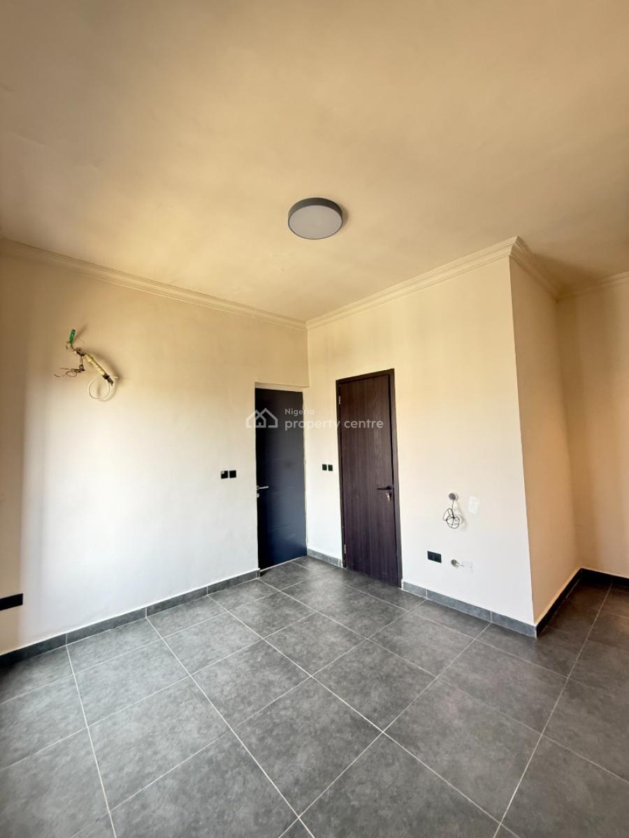 Brand New  3  Bedroom Service Apartment, Lekki Phase 1, Lekki, Lagos, Flat / Apartment for Sale