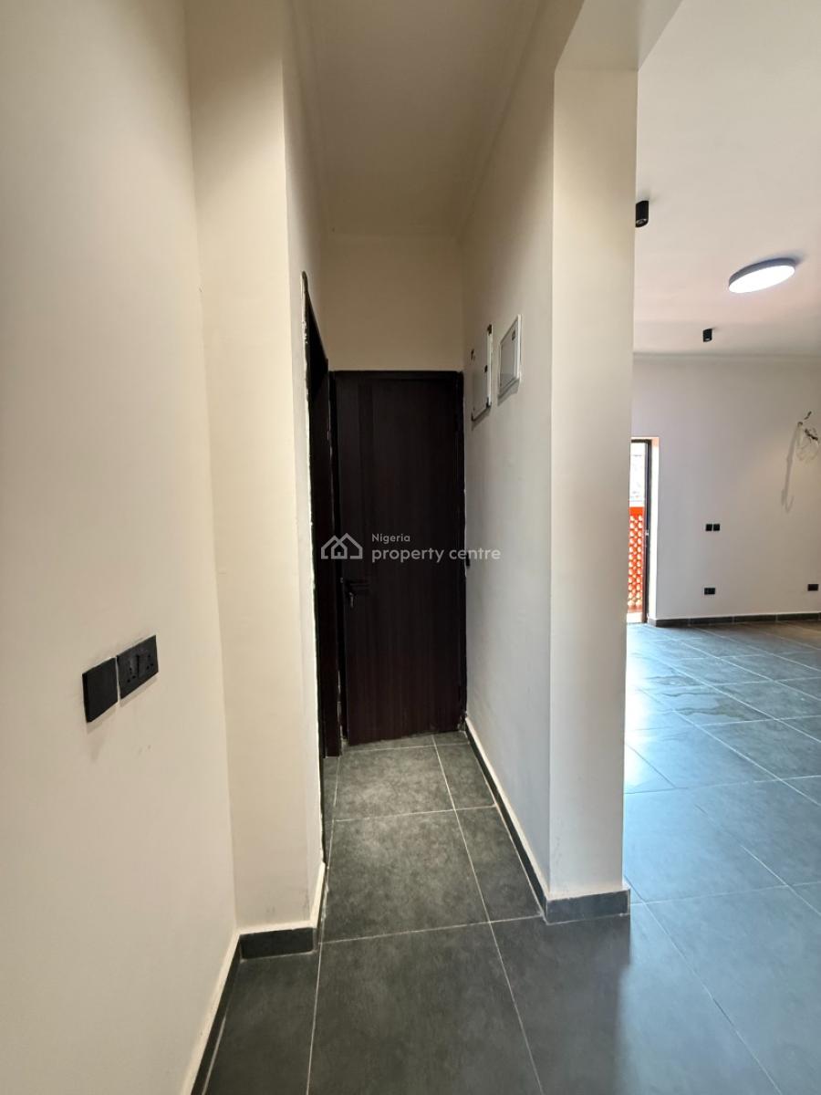 Brand New  3  Bedroom Service Apartment, Lekki Phase 1, Lekki, Lagos, Flat / Apartment for Sale