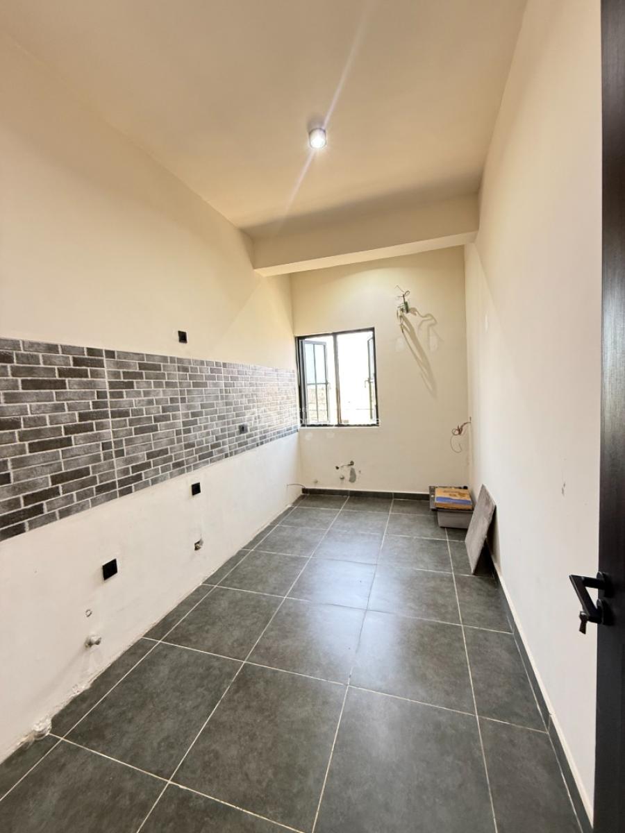 Brand New  3  Bedroom Service Apartment, Lekki Phase 1, Lekki, Lagos, Flat / Apartment for Sale