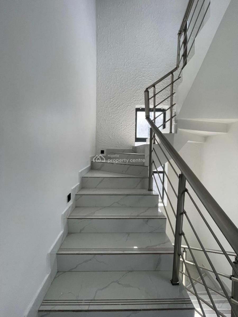 𝐁𝐄𝐀𝐔𝐓𝐈𝐅𝐔𝐋 4 𝐁𝐄𝐃𝐑𝐎𝐎𝐌 𝐒𝐄𝐌𝐈 𝐃𝐄𝐓𝐀𝐂𝐇𝐄𝐃, Lekki Phase 1, Lekki, Lagos, Semi-detached Duplex for Rent