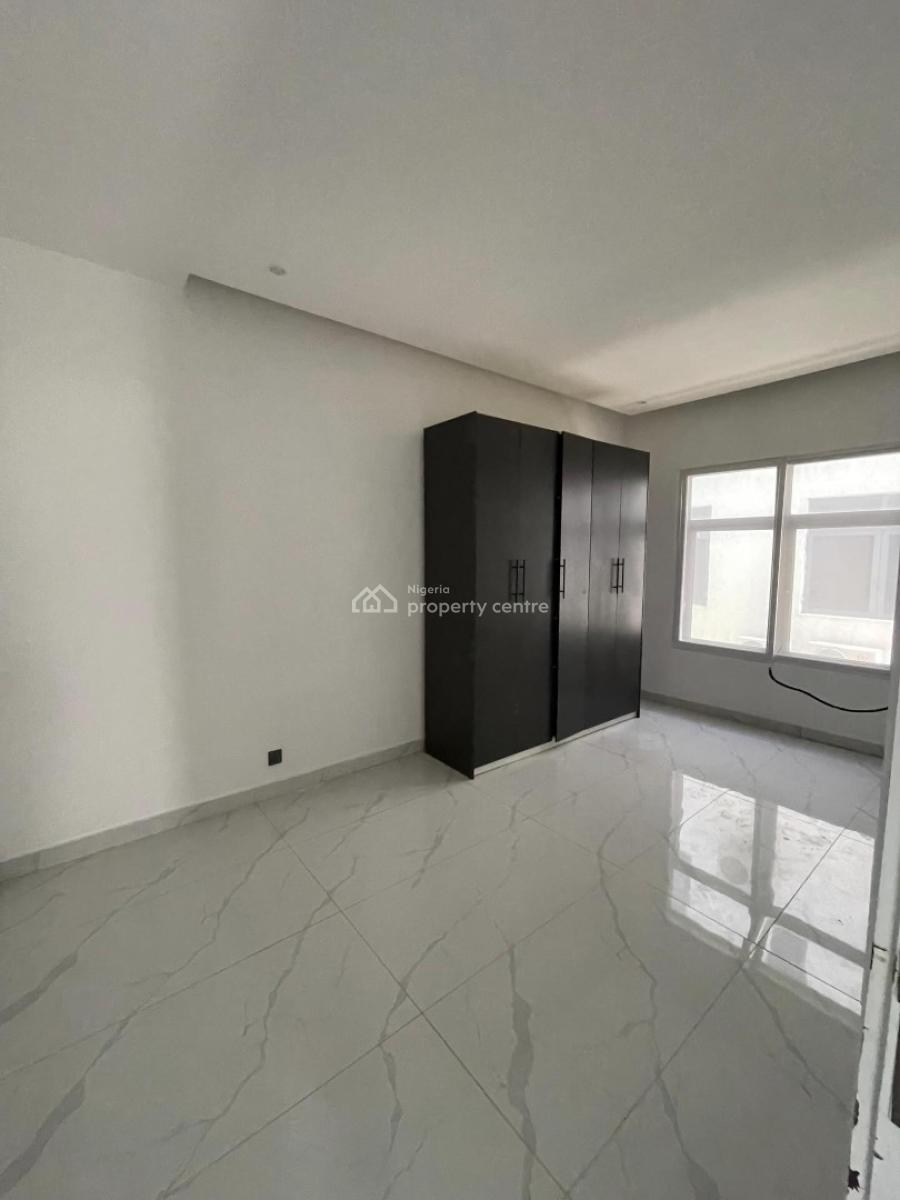 𝐁𝐄𝐀𝐔𝐓𝐈𝐅𝐔𝐋 4 𝐁𝐄𝐃𝐑𝐎𝐎𝐌 𝐒𝐄𝐌𝐈 𝐃𝐄𝐓𝐀𝐂𝐇𝐄𝐃, Lekki Phase 1, Lekki, Lagos, Semi-detached Duplex for Rent