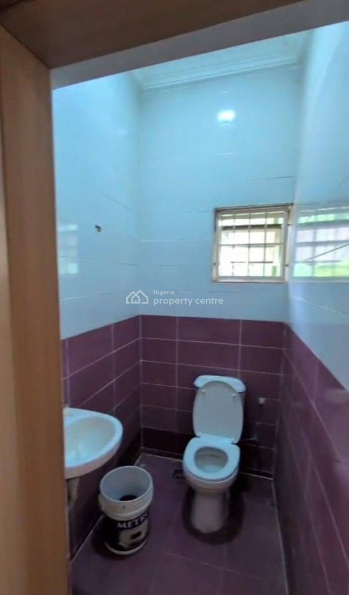 Standard Spacious Tastefully Built 3 Bedroom Terrace Duplex with Bq, Maitama District, Abuja, Terraced Duplex for Rent