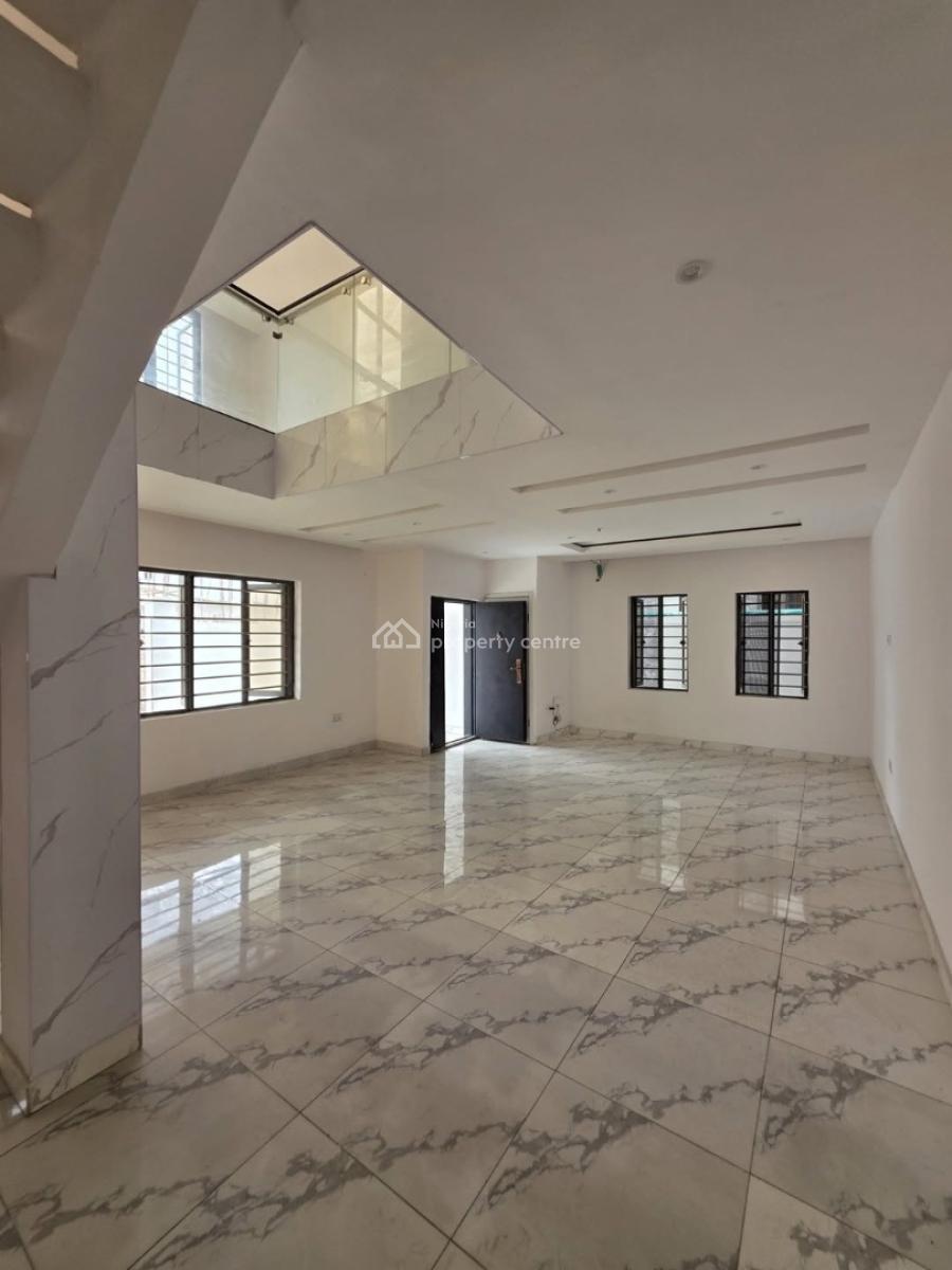 Luxury Built and Well Crafted 4 Bedroom Duplex, Ologolo, Lekki Phase 2, Lekki, Lagos, Terraced Duplex for Sale
