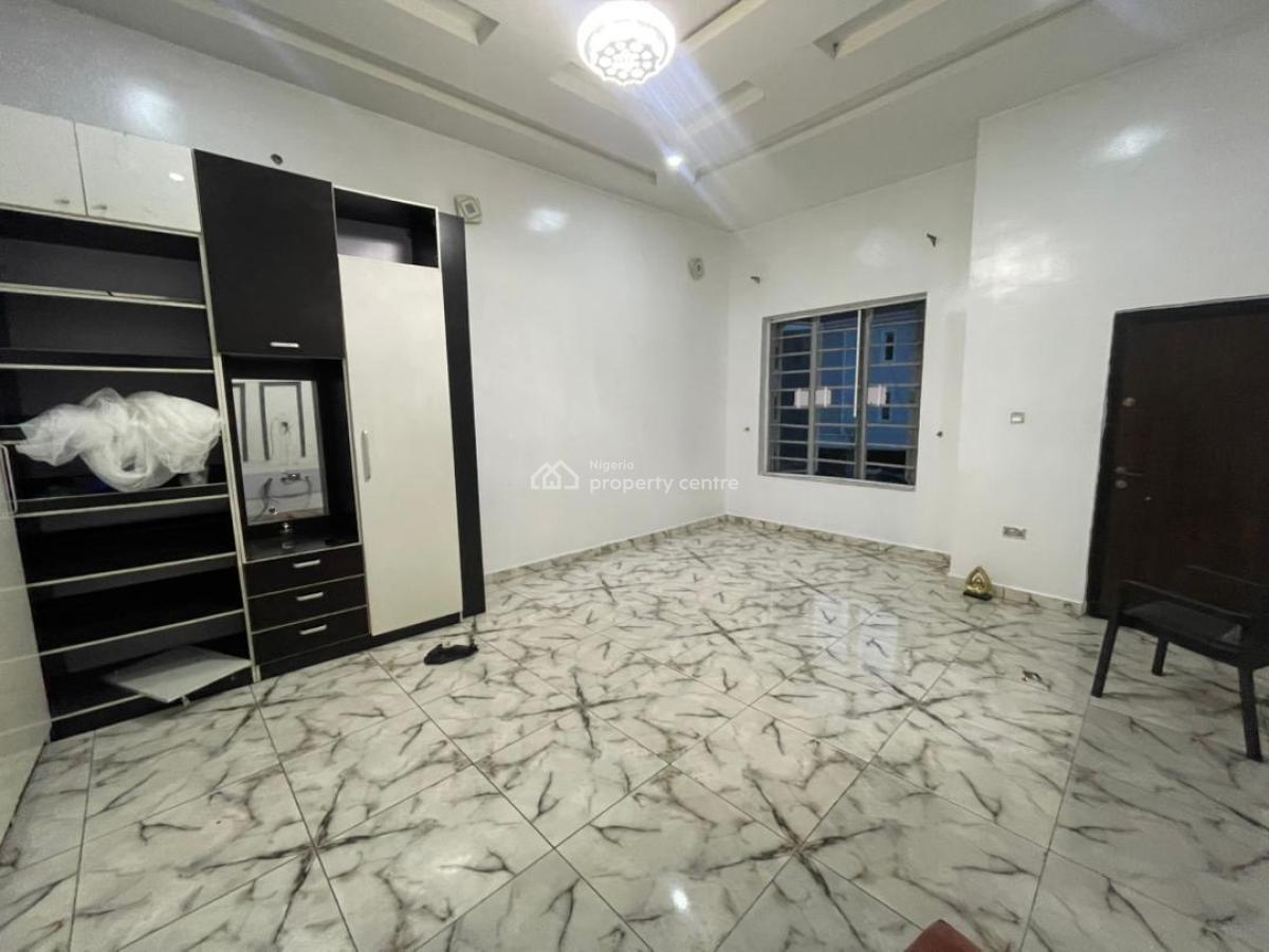 Luxurious Master Bedroom, Chevron Alternative, Lekki Phase 2, Lekki, Lagos, Self Contain (single Rooms) for Rent