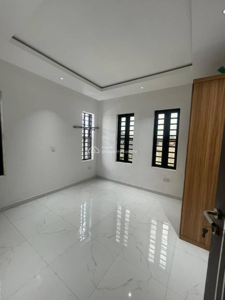 Fully Serviced 2-bedroom Apartments, Off Mabo Road, Ishaga, Surulere, Lagos, Flat / Apartment for Rent