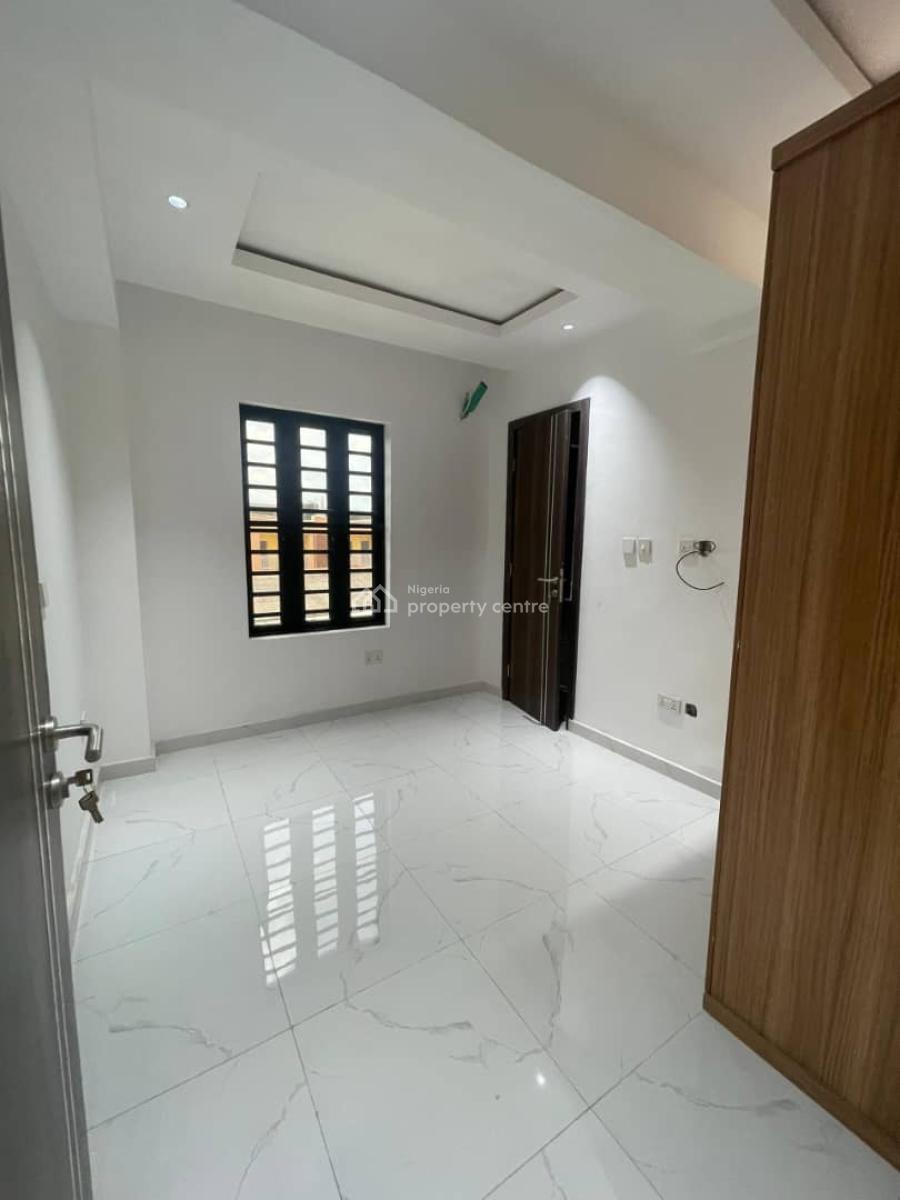 Fully Serviced 2-bedroom Apartments, Off Mabo Road, Ishaga, Surulere, Lagos, Flat / Apartment for Rent