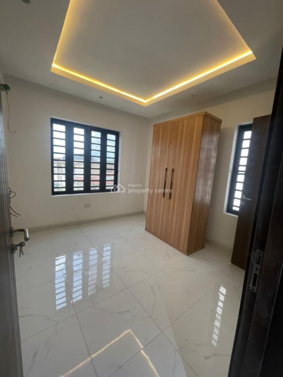 Fully Serviced 2-bedroom Apartments, Off Mabo Road, Ishaga, Surulere, Lagos, Flat / Apartment for Rent