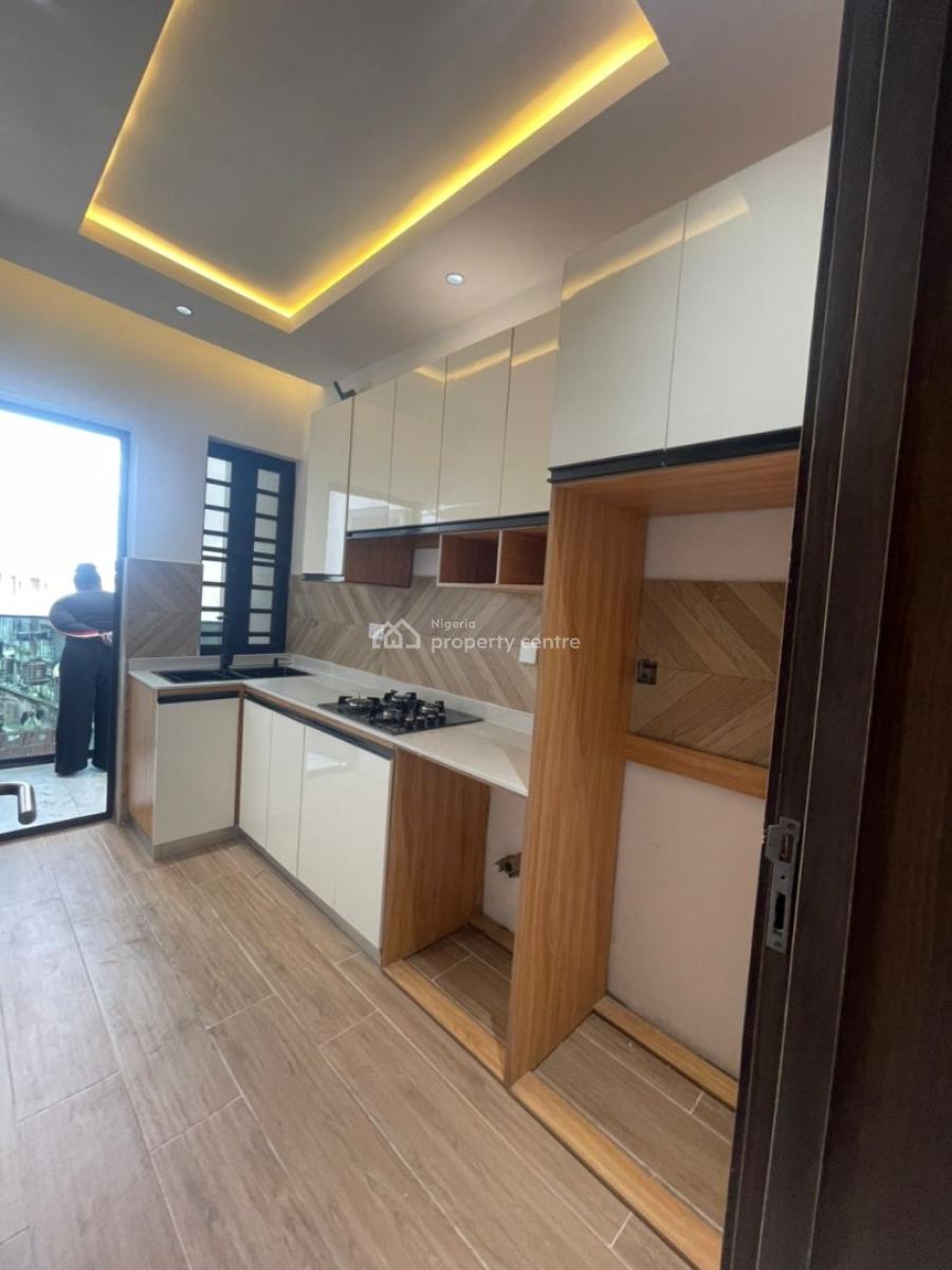 Fully Serviced 2-bedroom Apartments, Off Mabo Road, Ishaga, Surulere, Lagos, Flat / Apartment for Rent