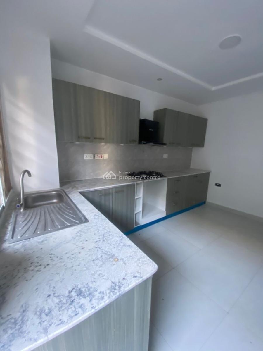 Lovely 2 Bedroom, Orchid Road, Lekki, Lagos, Flat / Apartment for Sale