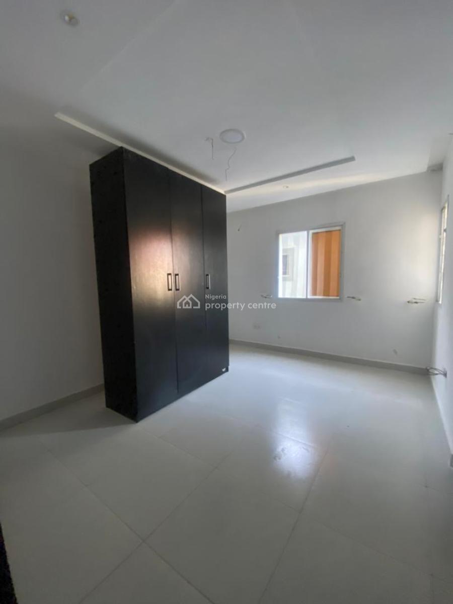 Lovely 2 Bedroom, Orchid Road, Lekki, Lagos, Flat / Apartment for Sale