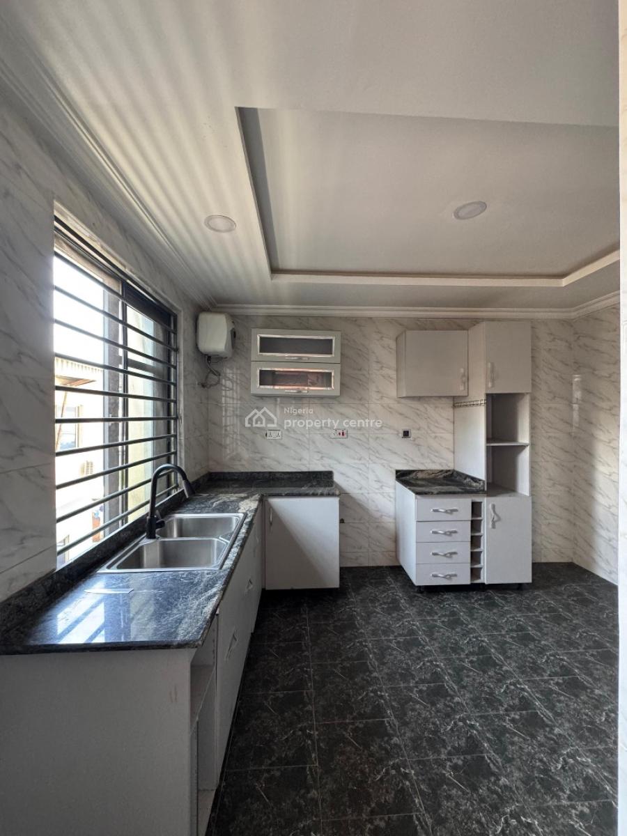 Well Maintained 3-bedroom Apartment, Chevron - New Road, Lekki, Lagos, Flat / Apartment for Rent