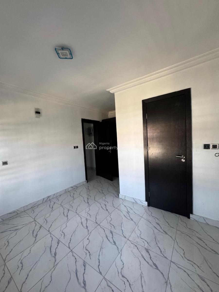 Well Maintained 3-bedroom Apartment, Chevron - New Road, Lekki, Lagos, Flat / Apartment for Rent