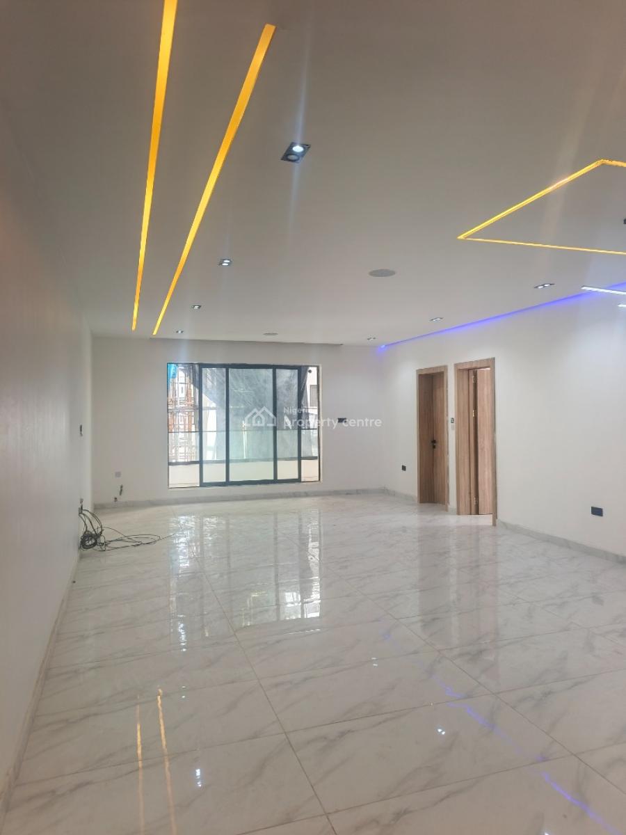 a 2 Bedroom Flat, By Freedom Way, Lekki Phase 1, Lekki, Lagos, Block of Flats for Sale