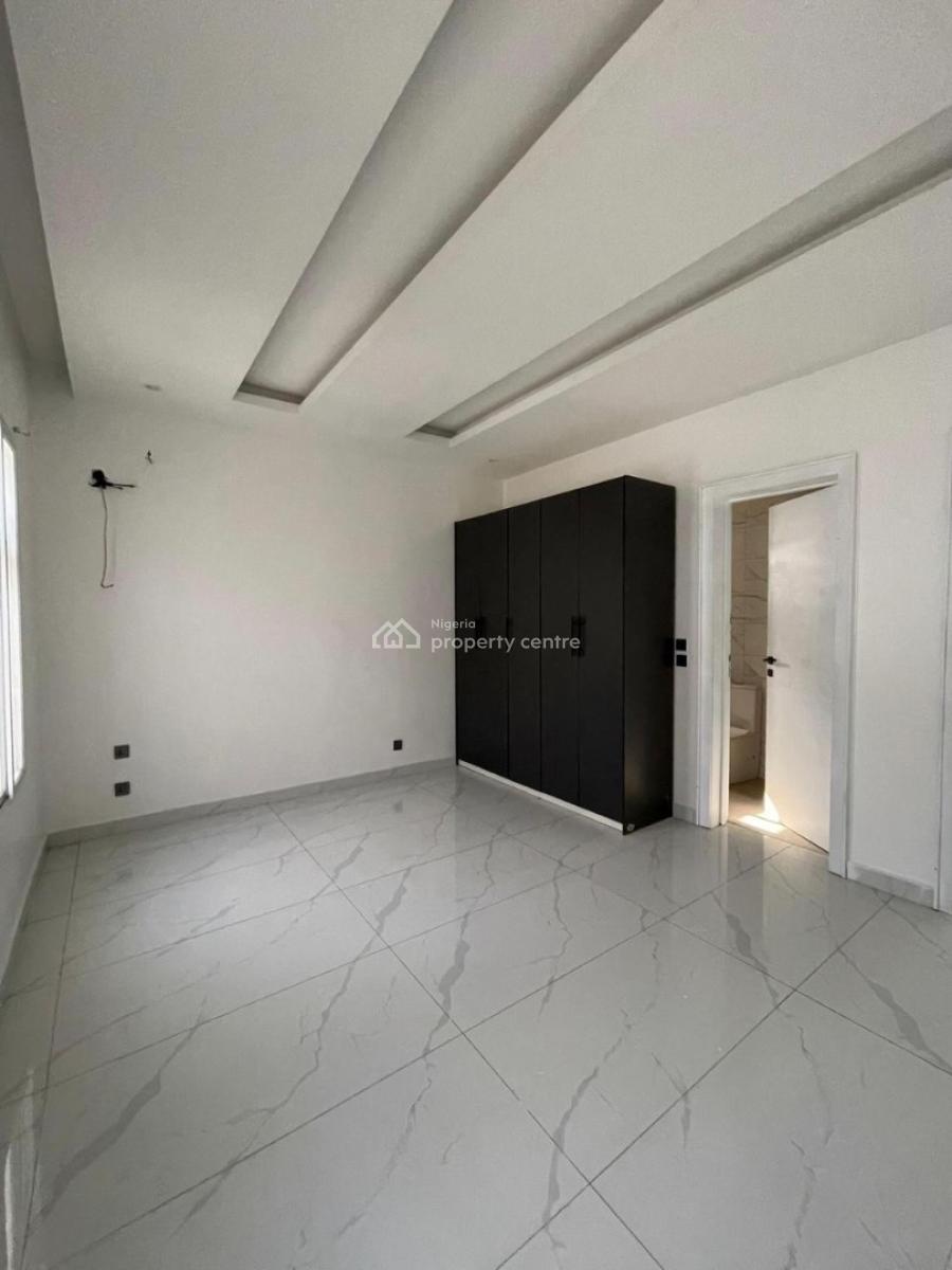 Beautiful 4-bedroom Semi-detached Duplex with Bq, Lekki Phase 1, Lekki, Lagos, Semi-detached Duplex for Rent