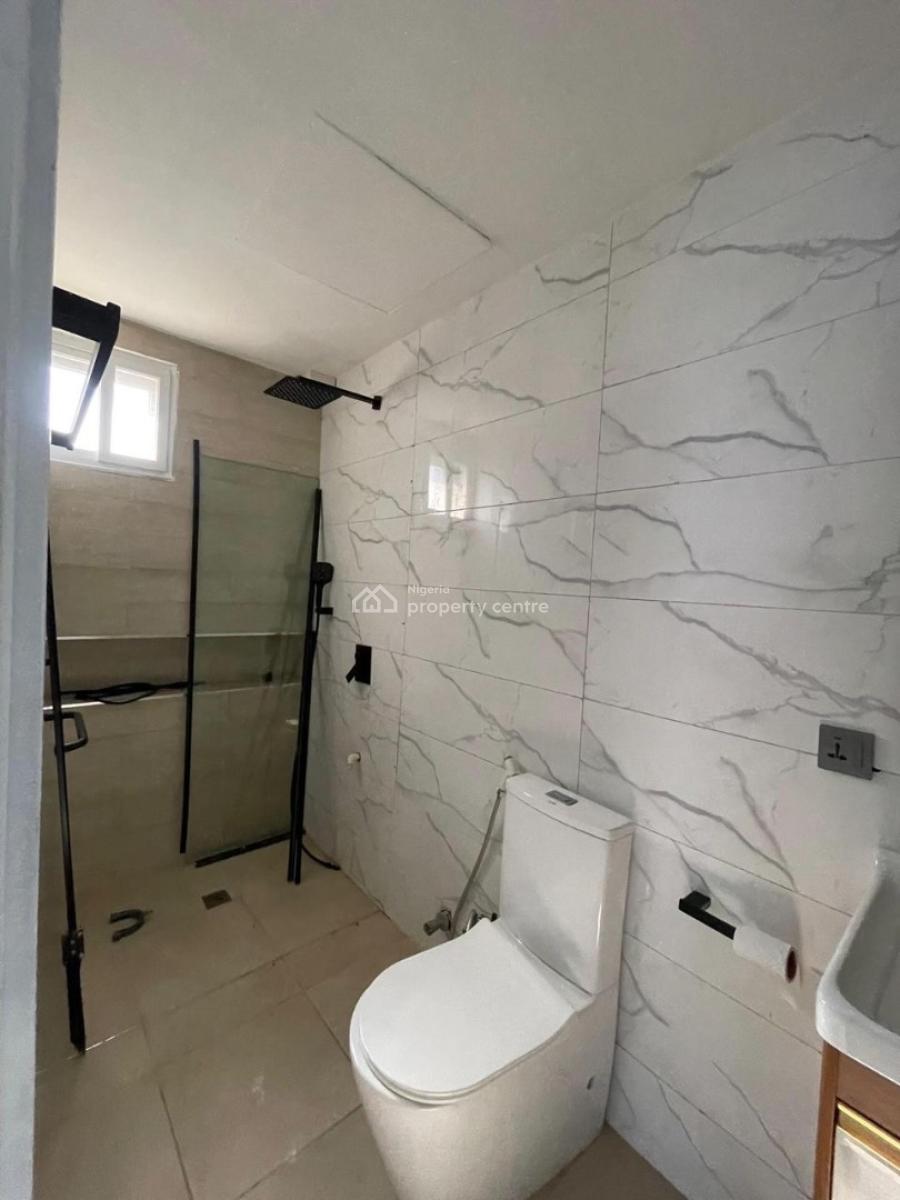 Beautiful 4-bedroom Semi-detached Duplex with Bq, Lekki Phase 1, Lekki, Lagos, Semi-detached Duplex for Rent