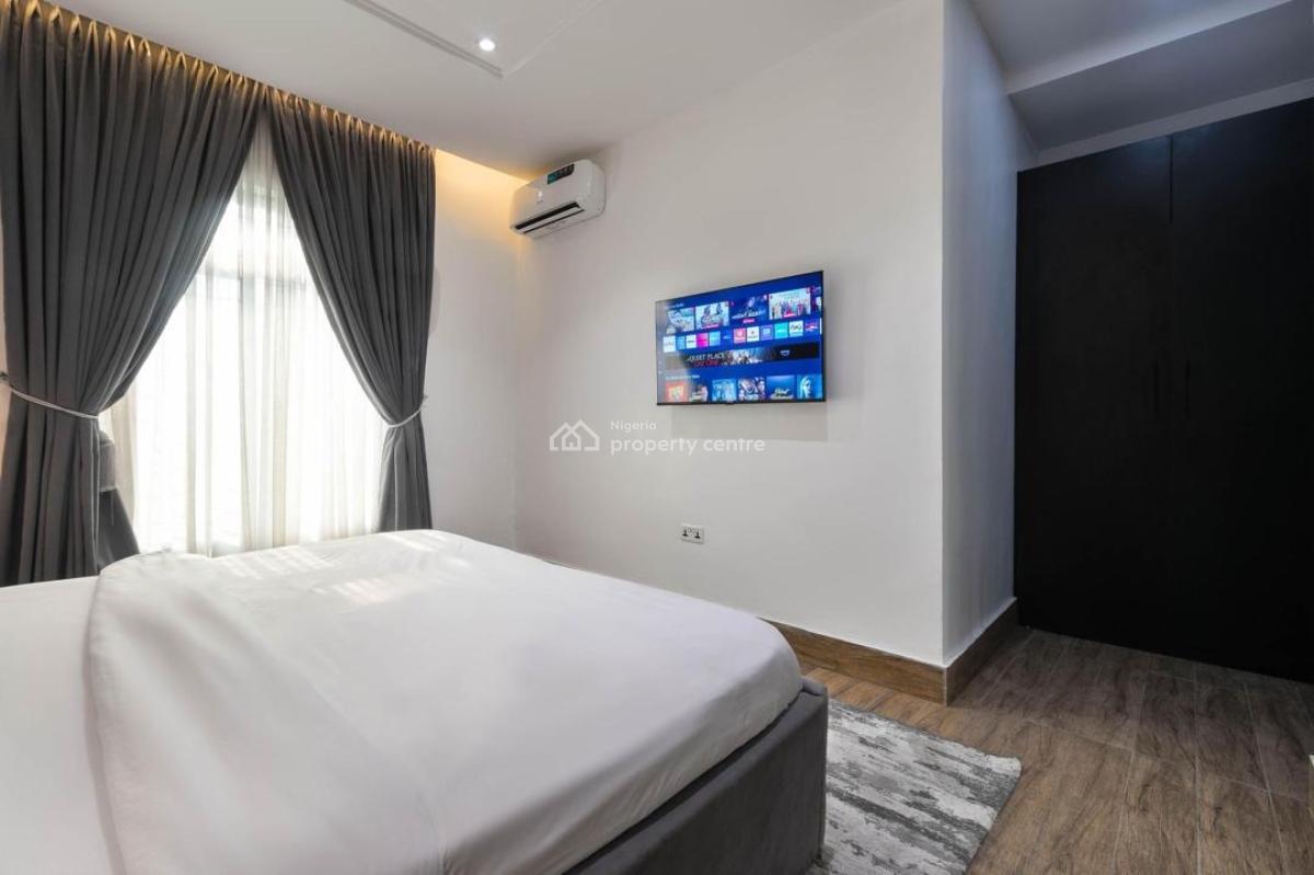Three Bedroom Hotel Apartment, Lekki Phase 1, Lekki, Lagos, Flat / Apartment Short Let