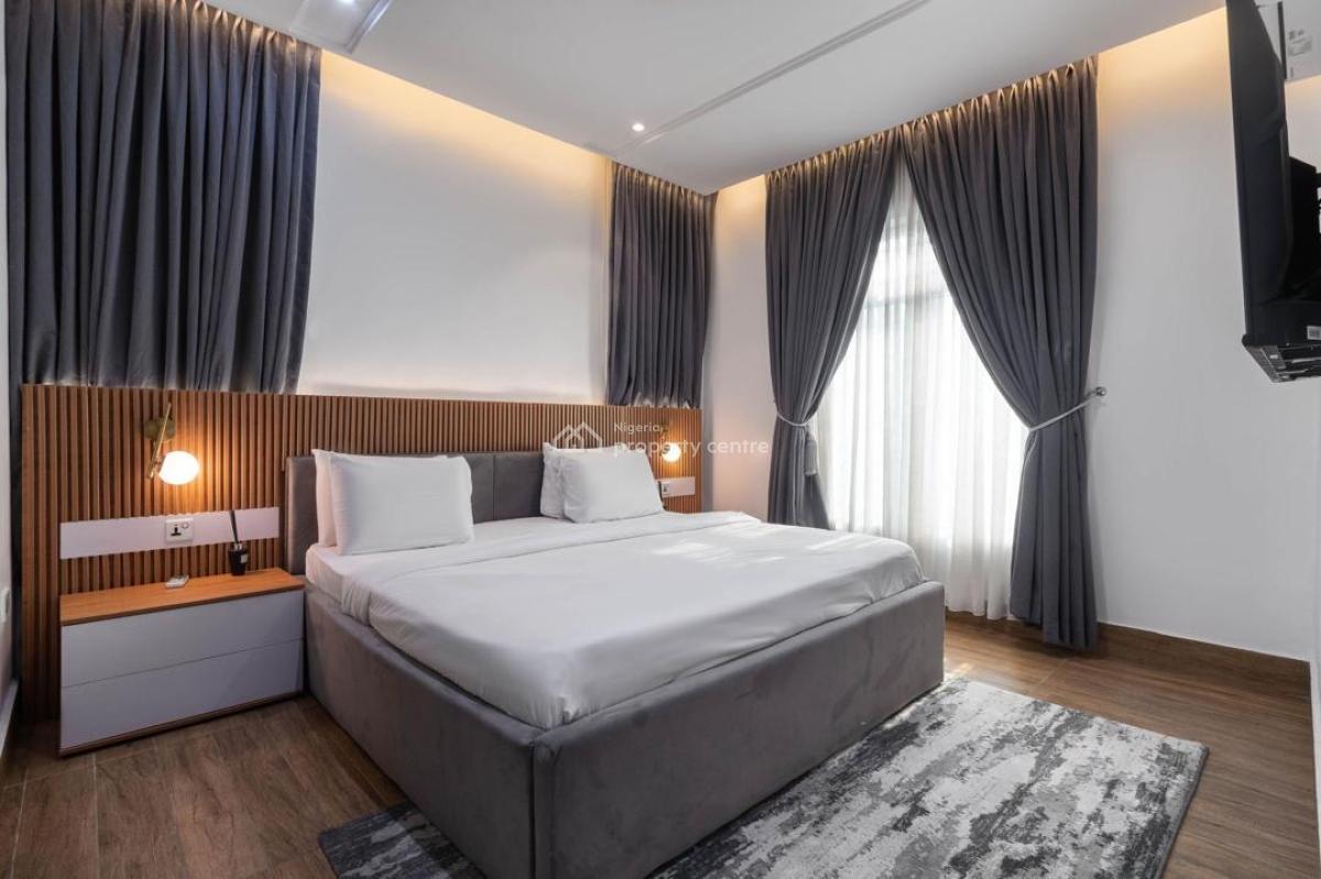 Three Bedroom Hotel Apartment, Lekki Phase 1, Lekki, Lagos, Flat / Apartment Short Let