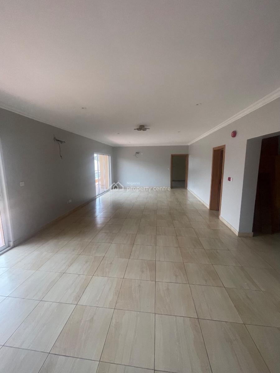 Spacious 3 Bedroom Penthouse, Lekki Right Off White Sand School, Lekki Phase 1, Lekki, Lagos, House for Rent