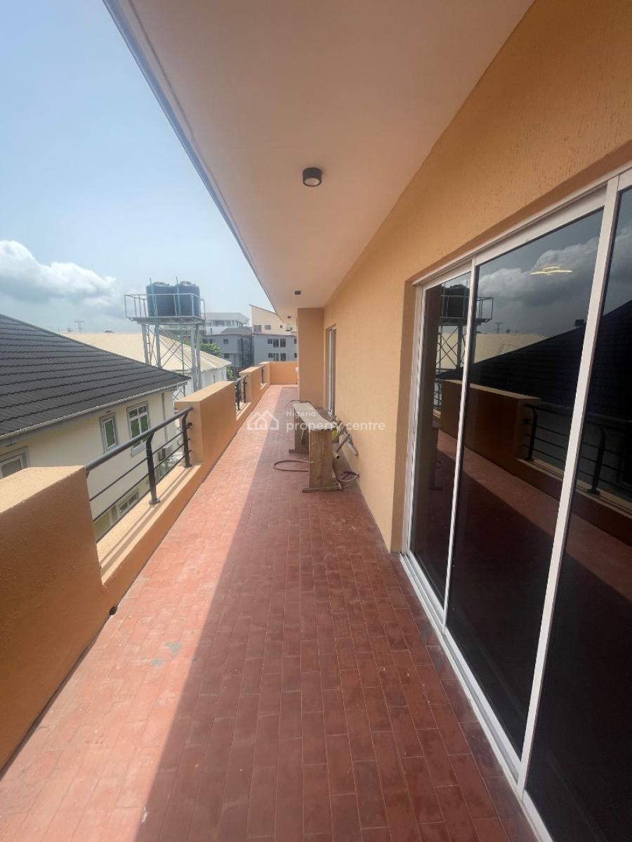 Spacious 3 Bedroom Penthouse, Lekki Right Off White Sand School, Lekki Phase 1, Lekki, Lagos, House for Rent