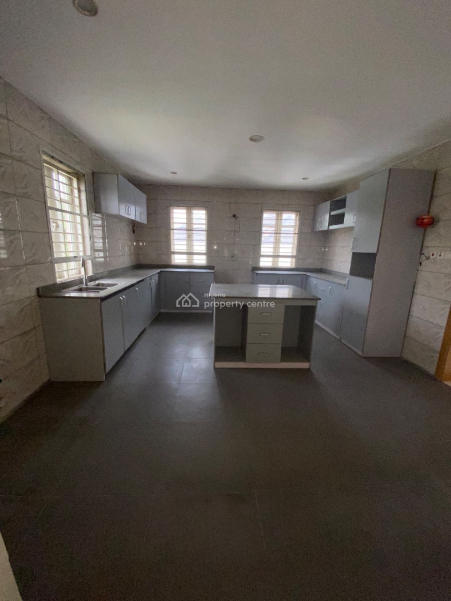 3 Bedroom Penthouse with Maid Room, Off Oba Akinjobi Street, Ikeja Gra, Ikeja, Lagos, Flat / Apartment for Rent