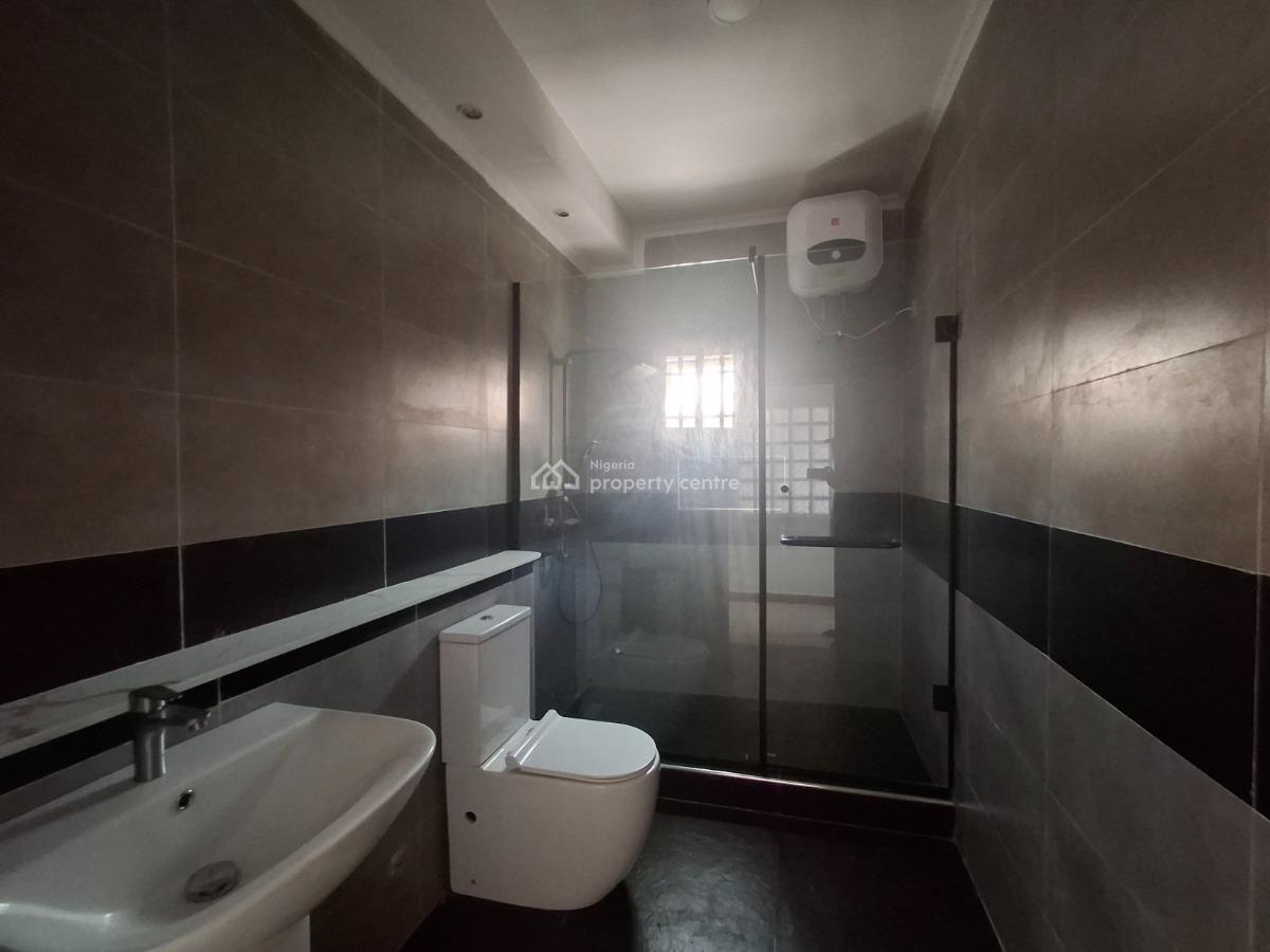 3 Bedroom Flat with Bq, Ground Floor, Lekki Phase 1, Lekki, Lagos, Flat / Apartment for Rent