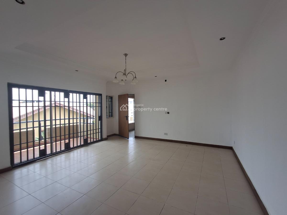 3 Bedroom Flat with Bq, Ground Floor, Lekki Phase 1, Lekki, Lagos, Flat / Apartment for Rent