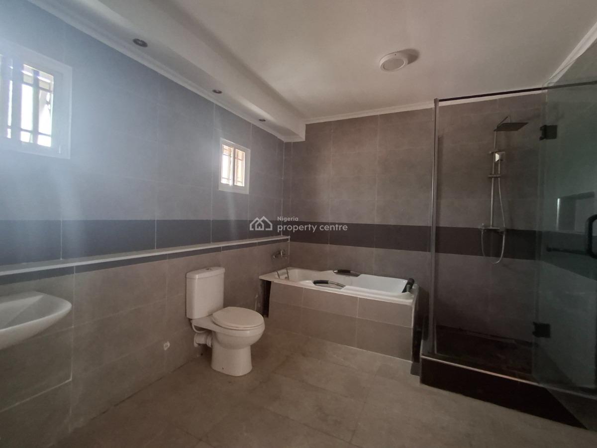 3 Bedroom Flat with Bq, Ground Floor, Lekki Phase 1, Lekki, Lagos, Flat / Apartment for Rent