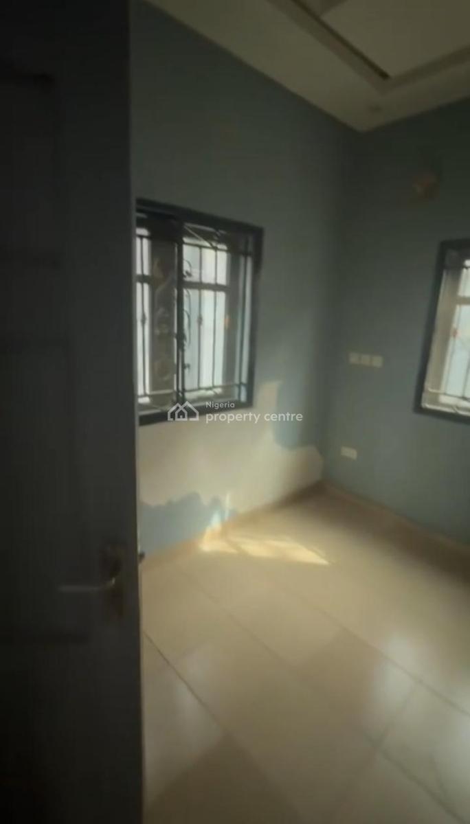 Lovely 2 Bedroom Flat, Ifako, Gbagada, Lagos, Flat / Apartment for Rent