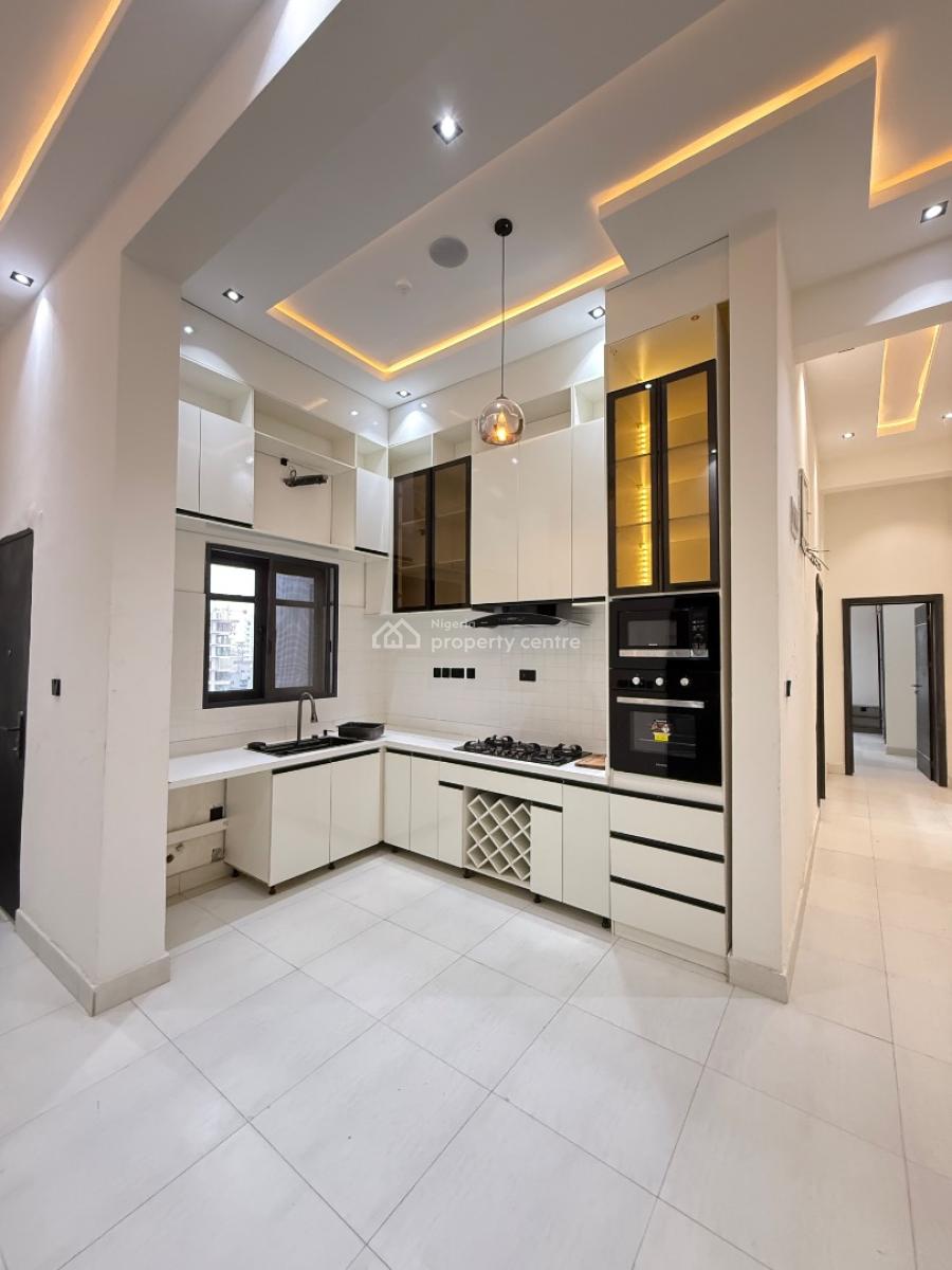 Brand New 3 Bedroom Flat, Freedom Way, Lekki Phase 1, Lekki, Lagos, Block of Flats for Sale