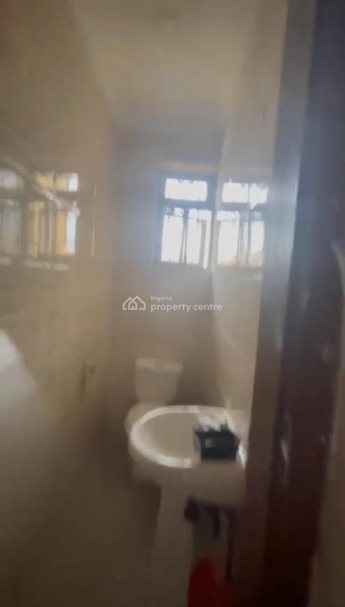 Lovely 2bedroom Flat, Pako Akoka, Yaba, Lagos, Flat / Apartment for Rent