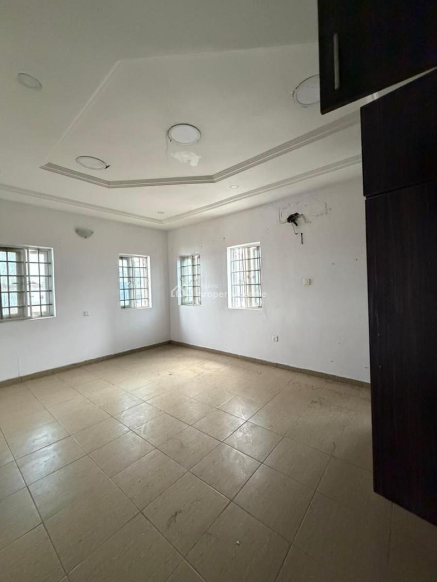 Well Spacious 3 Bedroom Apartment, Osapa, Lekki, Lagos, Flat / Apartment for Rent