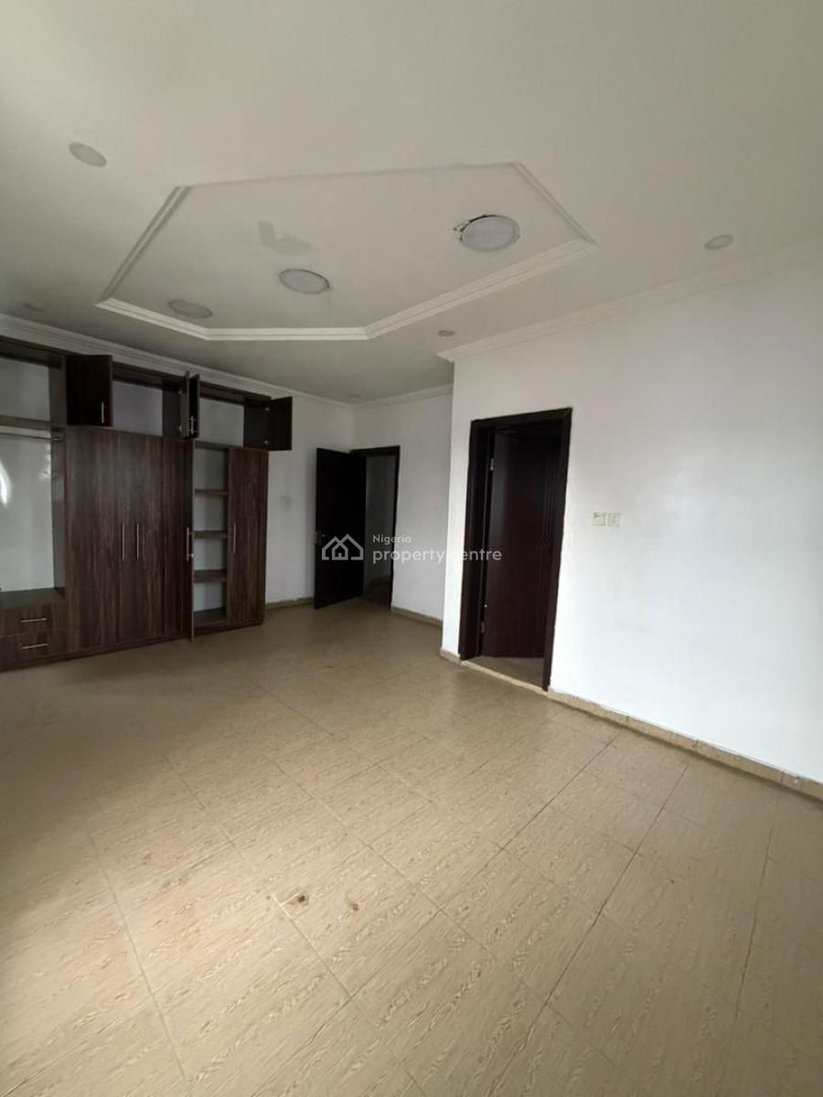 Well Spacious 3 Bedroom Apartment, Osapa, Lekki, Lagos, Flat / Apartment for Rent