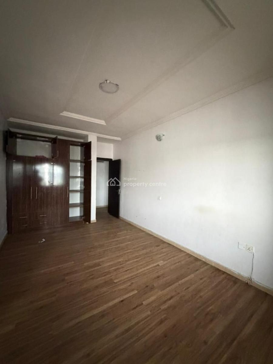 Well Spacious 3 Bedroom Apartment, Osapa, Lekki, Lagos, Flat / Apartment for Rent