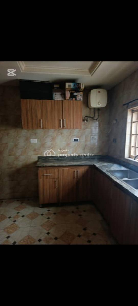 Clean and Spacious 2 Bedroom Apartment, Mabushi, Abuja, Flat / Apartment for Rent