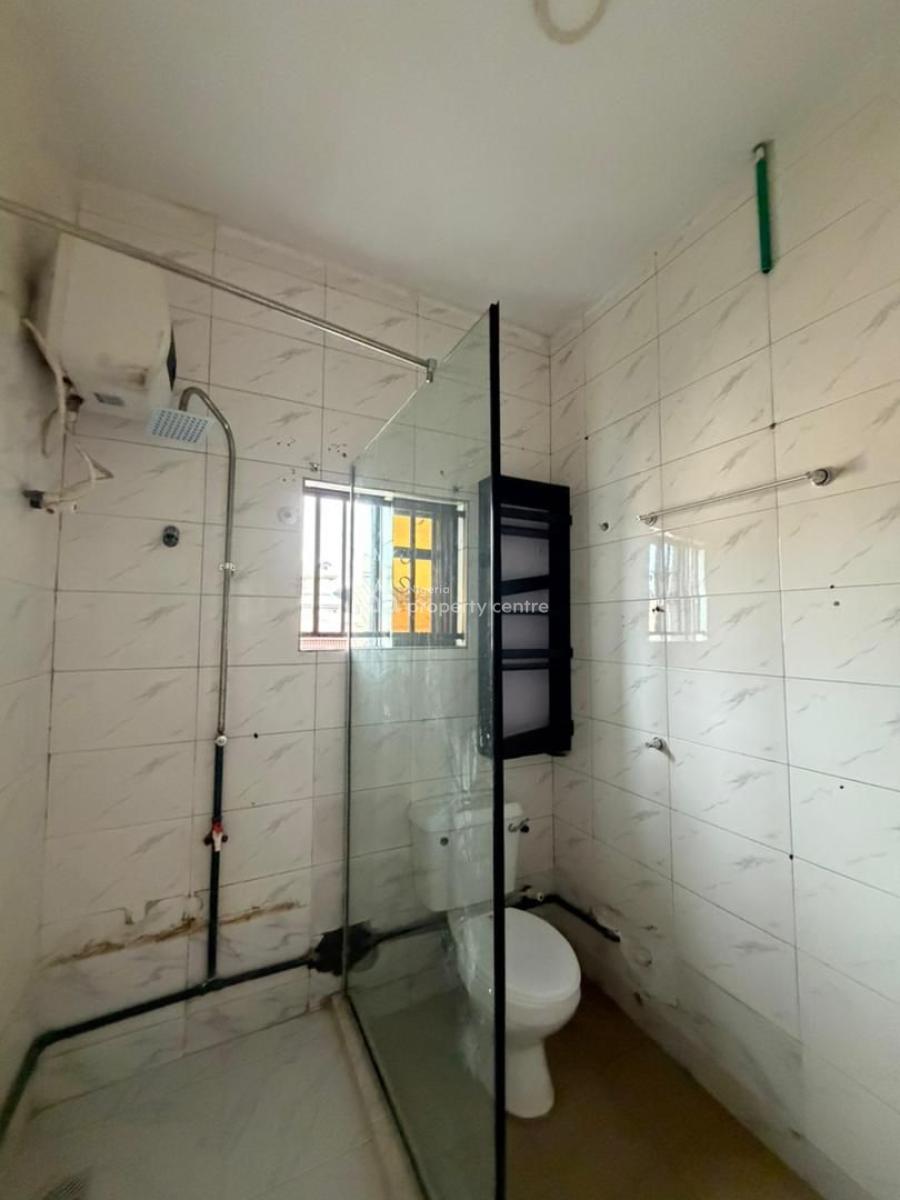 Standard & Spacious 1 Bedroom Apartment, Osapa, Lekki, Lagos, Flat / Apartment for Rent