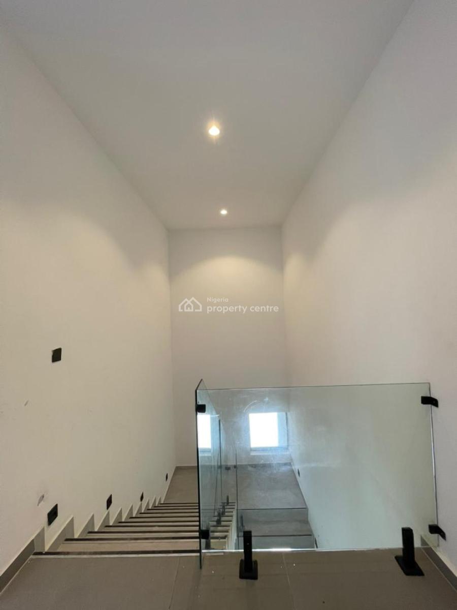 4 Bedroom Town House, Lekki Phase 1, Lekki, Lagos, House for Sale