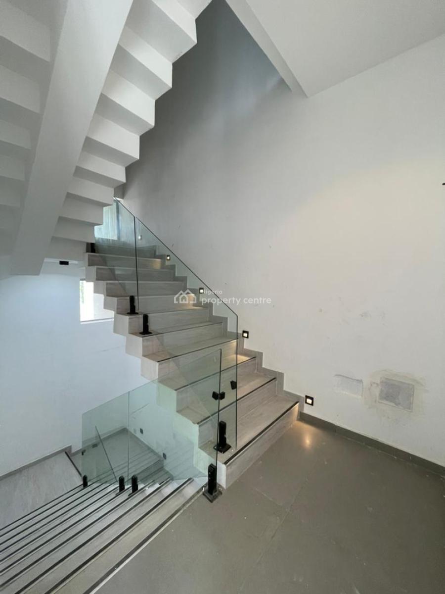 4 Bedroom Town House, Lekki Phase 1, Lekki, Lagos, House for Sale