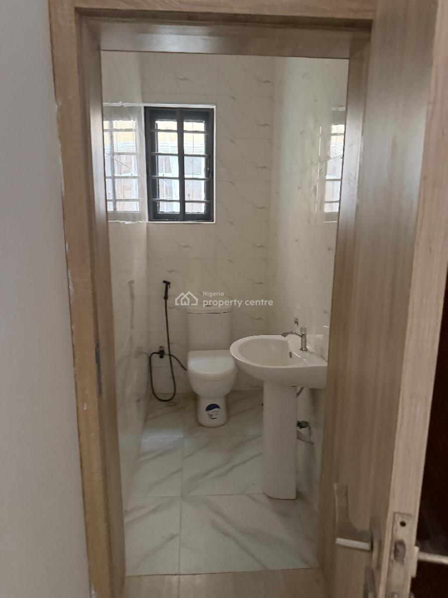 Luxury Spacious 2 Bedroom with Seaview (self Compound), Atlantic View Estate, Alpha Beach Road, Igbo Efon, Lekki, Lagos, Flat / Apartment for Rent