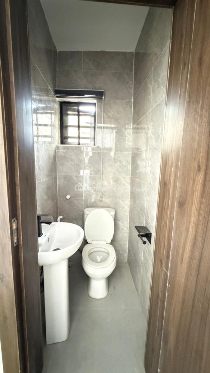 Fully Furnished Studio Apartment Ready for High-yield Airbnb Income, 5 Mins Away From Unilag, Akoka, Yaba, Lagos, Flat / Apartment for Sale