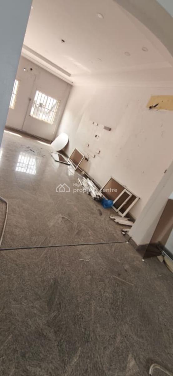 Spacious 5 Bedrooms with Excellent Facilities, Lekki Phase 1, Lekki, Lagos, Semi-detached Duplex for Rent