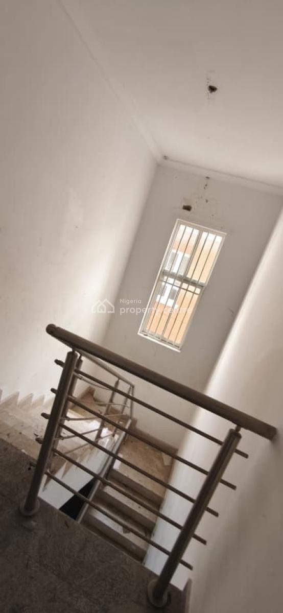 Spacious 5 Bedrooms with Excellent Facilities, Lekki Phase 1, Lekki, Lagos, Semi-detached Duplex for Rent