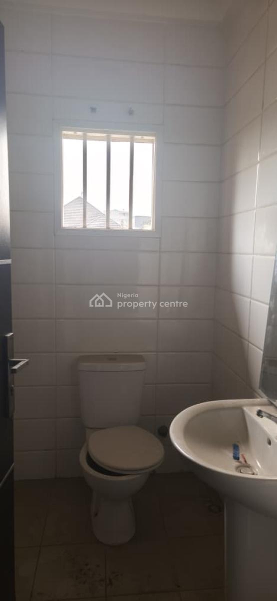 Spacious 5 Bedrooms with Excellent Facilities, Lekki Phase 1, Lekki, Lagos, Semi-detached Duplex for Rent