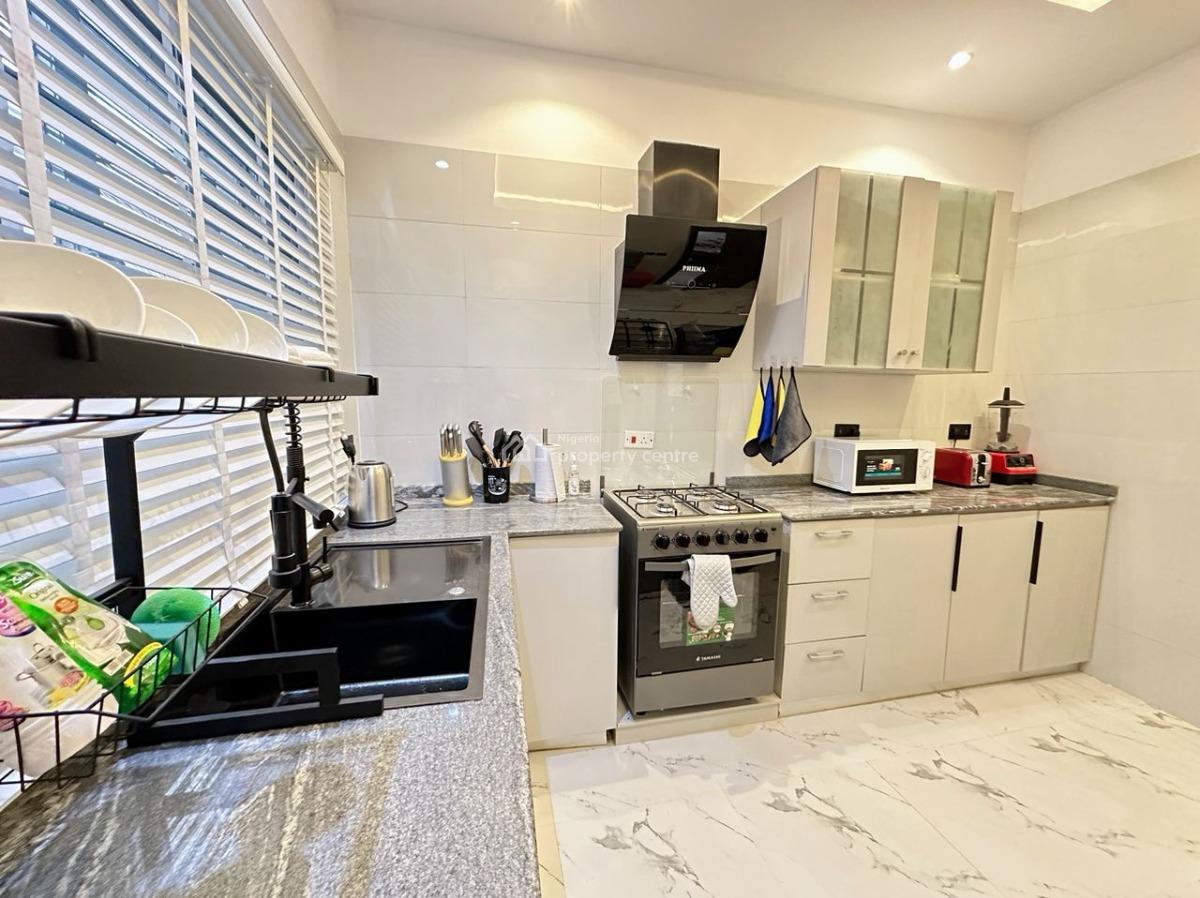 a Luxury 3 Bedroom Fully Furnished Apartment, Oriwu Street, Lekki Phase 1, Lekki, Lagos, Flat / Apartment for Rent